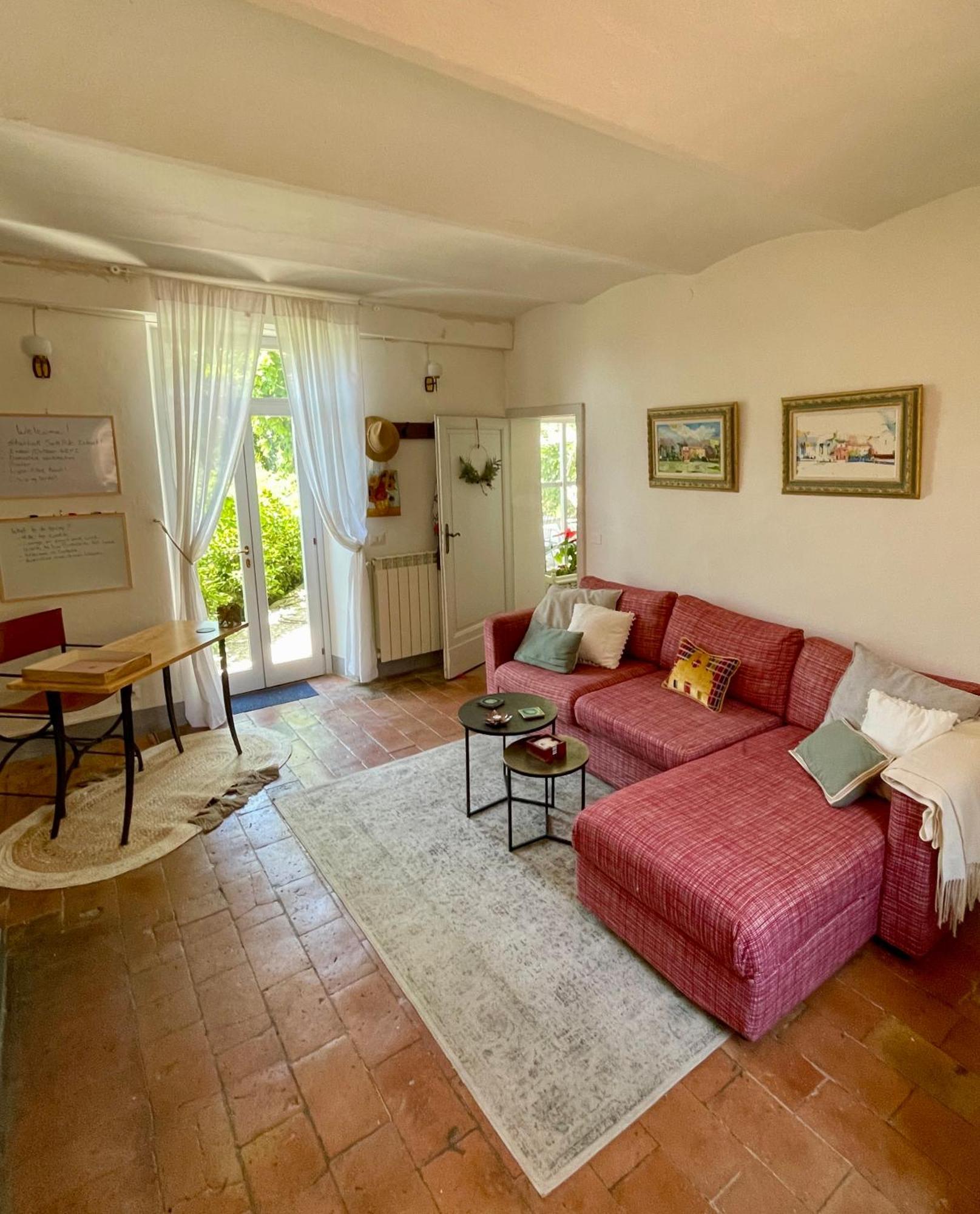 Private Stone Cottage With Starlink & Lake View Tuoro sul Trasimeno Exteriör bild
