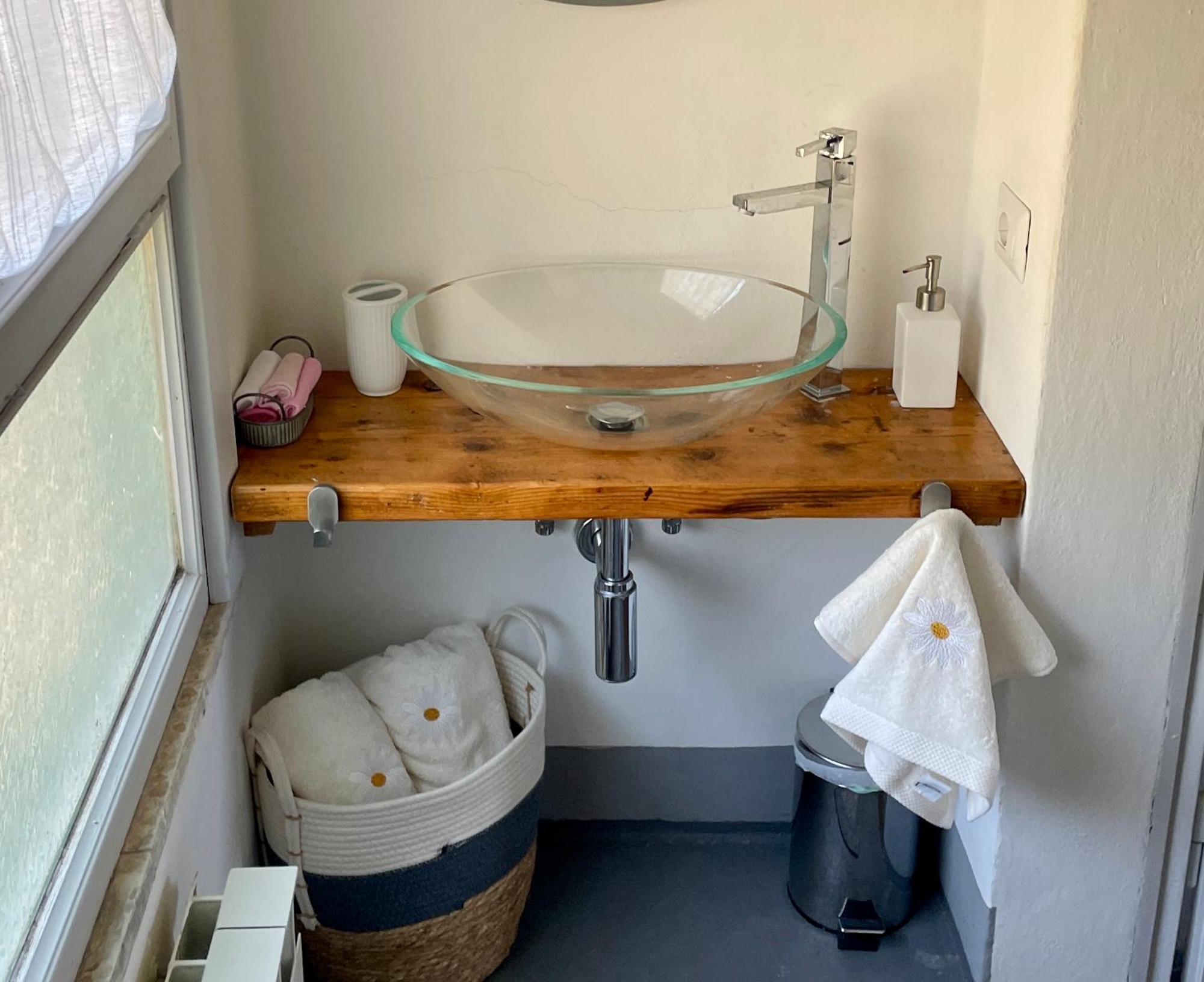Private Stone Cottage With Starlink & Lake View Tuoro sul Trasimeno Exteriör bild